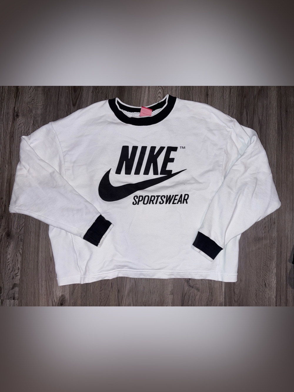 Nike White & Black Sportswear Logo Sweatshirt (Cropped)